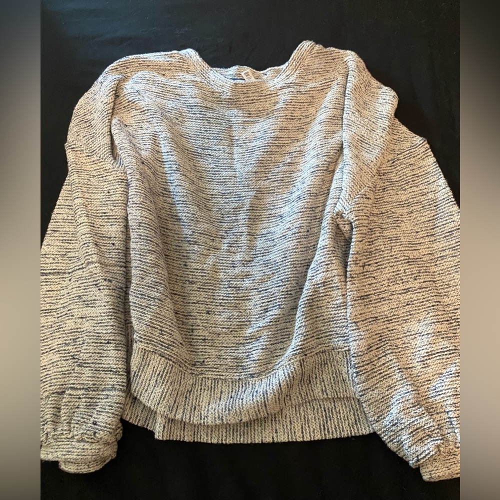 Grey Sweater No Boundaries